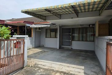 Cheap Sale 4 Room First Garden Taman Pertama Silibin Buntong Ipoh Town