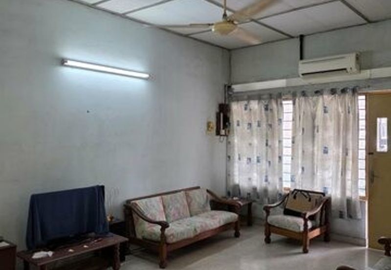 Cheap Sale 4 Room First Garden Taman Pertama Silibin Buntong Ipoh Town