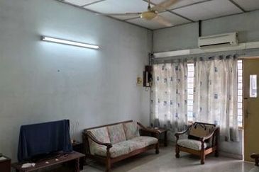 Cheap Sale 4 Room First Garden Taman Pertama Silibin Buntong Ipoh Town