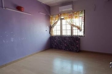 Hot Area First Garden 22x70 Taman Pertama Silibin Buntong Rishah Menglembu 