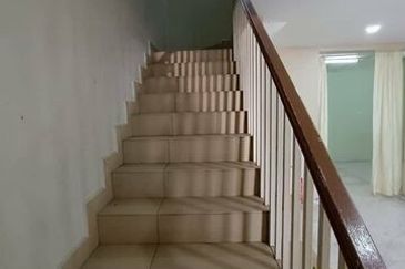 Hot Area First Garden 22x70 Taman Pertama Silibin Buntong Rishah Menglembu 