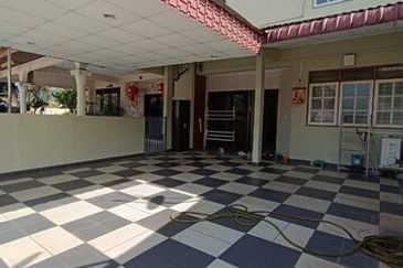 Hot Area First Garden 22x70 Taman Pertama Silibin Buntong Rishah Menglembu 