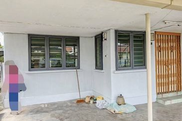 Walk to Shop 3000sqft Big Semi D Single Storey Pasir Puteh Pengkalan Station 18 Pinji Ipoh Town