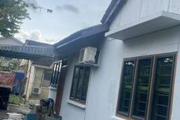 Walk to Shop 3000sqft Big Semi D Single Storey Pasir Puteh Pengkalan Station 18 Pinji Ipoh Town