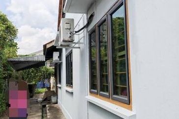 Walk to Shop 3000sqft Big Semi D Single Storey Pasir Puteh Pengkalan Station 18 Pinji Ipoh Town