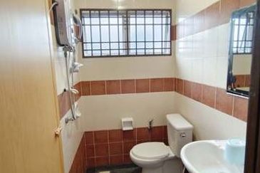 Ground Floor Fully Furnish Alpine Tambun Condo Permai Lake View Bercham Ipoh Garden East