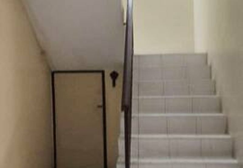 Easy Parking Near Field Pengkalan Ria Pegoh Pinji Mewah Indah Station 18 Tiara