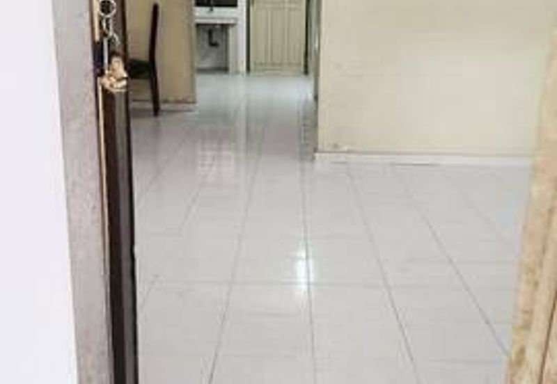 Easy Parking Near Field Pengkalan Ria Pegoh Pinji Mewah Indah Station 18 Tiara