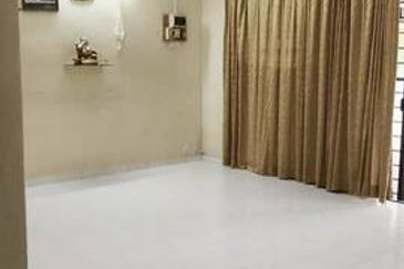 Easy Parking Near Field Pengkalan Ria Pegoh Pinji Mewah Indah Station 18 Tiara