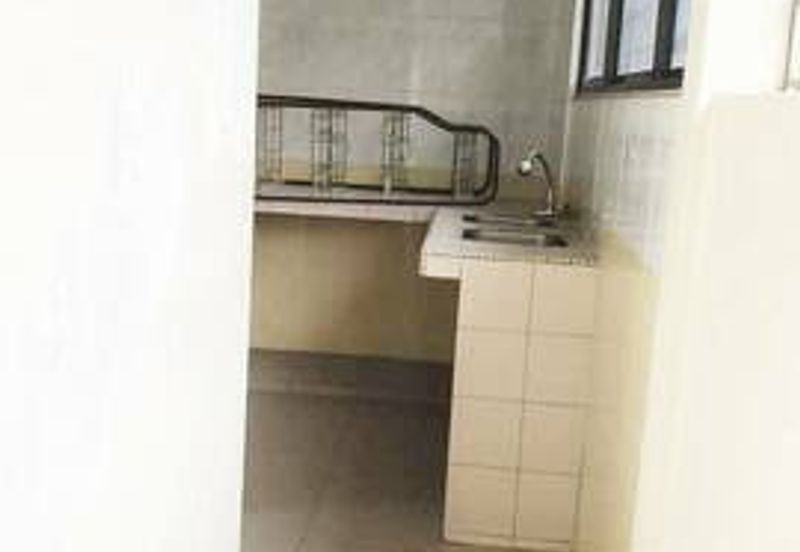 Easy Parking Near Field Pengkalan Ria Pegoh Pinji Mewah Indah Station 18 Tiara