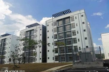 Kitchen Cabinet Wet Kitchen)Casa Residence Idaman Kleabng Kelebang Sky Garden Chemor Chepor