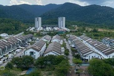 Modern Fully Furnsih Cheap Sale Meru Prima Casa Kayangan Height Scientex Jelapang Chemor King