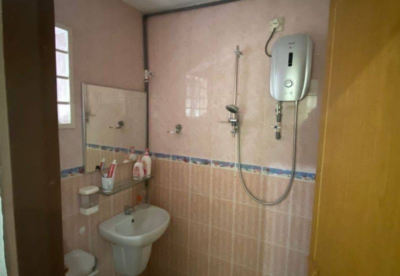 TAMAN ANJUNG BERCHAM MEGAH