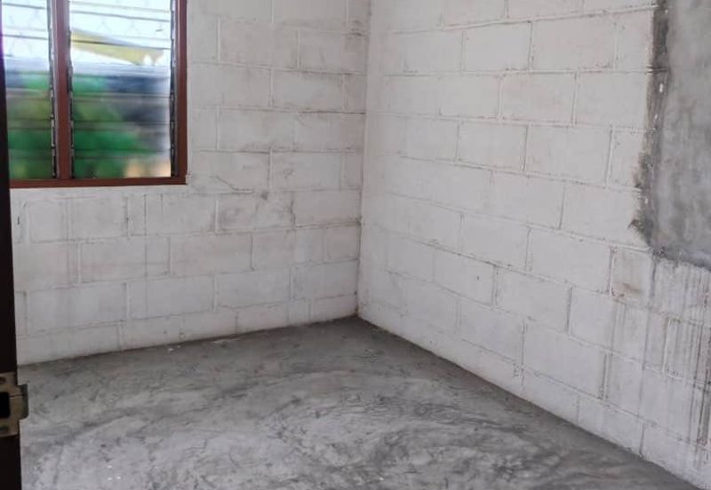 ANJUNG BERCHAM UTAMA