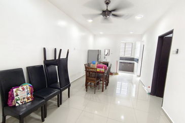 Taman Pengkalan Tiara