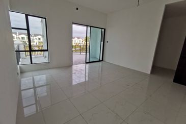 1-ACASIA @ PANORAMA LAPANGAN AKASIA