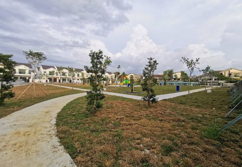 1-ACASIA @ PANORAMA LAPANGAN AKASIA