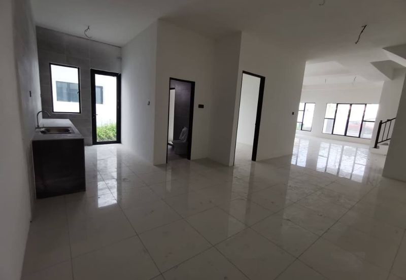 1-ACASIA @ PANORAMA LAPANGAN AKASIA