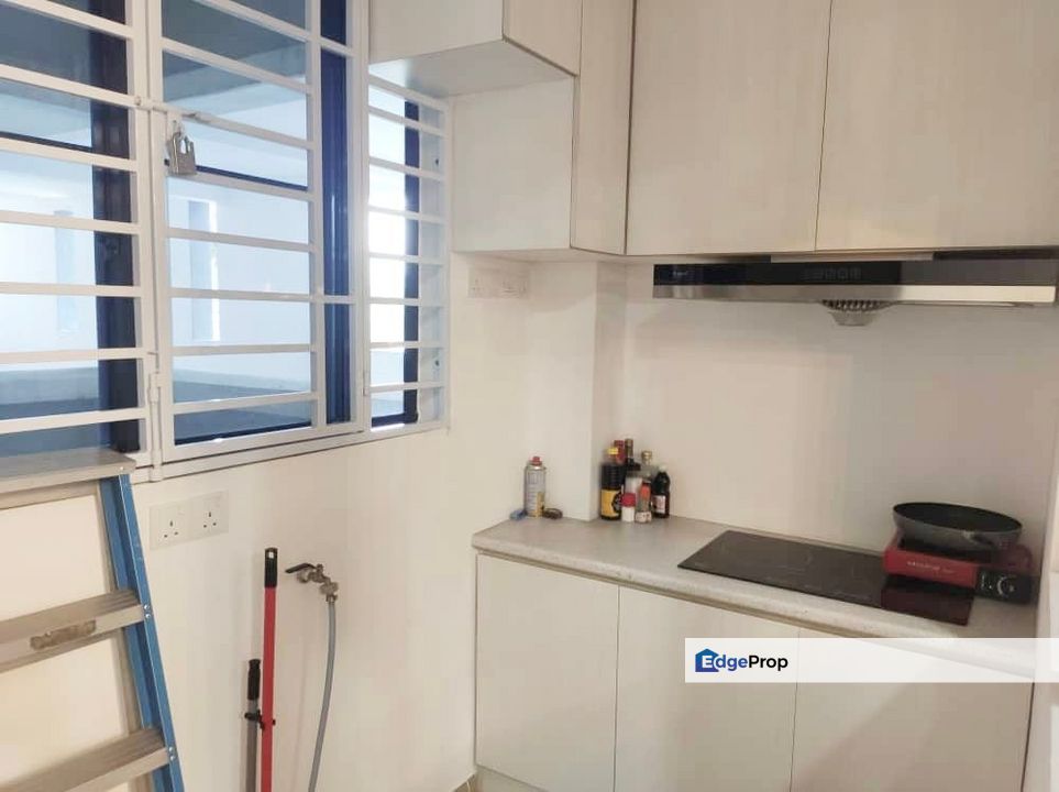 Renovated Modern Fully Furnish Upper East Condo Polo Residence Raffle, Perak, Ipoh