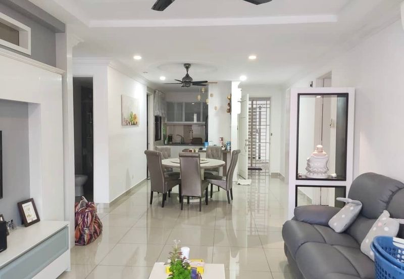 Upper East @ Tiger Lane