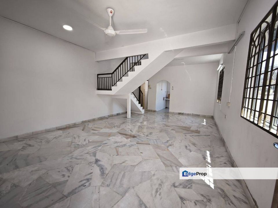 Hot Area Corner Gunung Rapat Ipoh Jaya Ampang Pekan Razaki Cempaka Bot, Perak, Ipoh