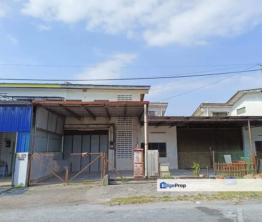 Fully Cover 1.5 Storey Semi D Factory Pengkalan Station 18 Perindustri, Perak, Ipoh