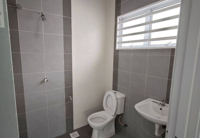 TAMAN LAPANGAN KIARA