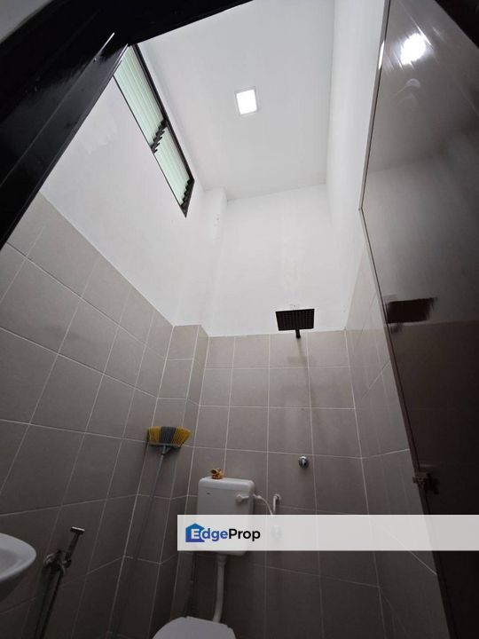 Gate Guard Partly Furnish Pengkalan Bersatu Rent Pinji Mewah Timah Pel, Perak, Kinta