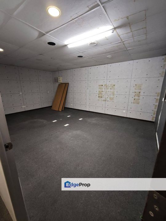 4th Floor with Lift Cheap Rent reentown Office Ipoh Town Pekan Canning, Perak, Ipoh