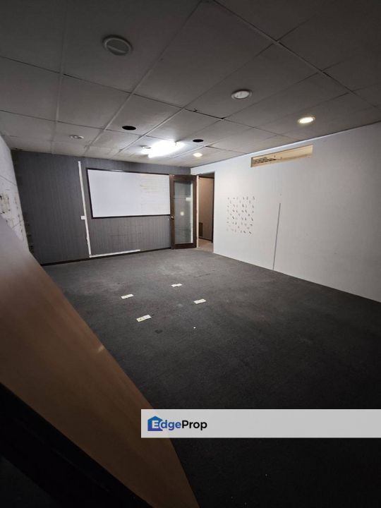 4th Floor with Lift Cheap Rent reentown Office Ipoh Town Pekan Canning, Perak, Ipoh
