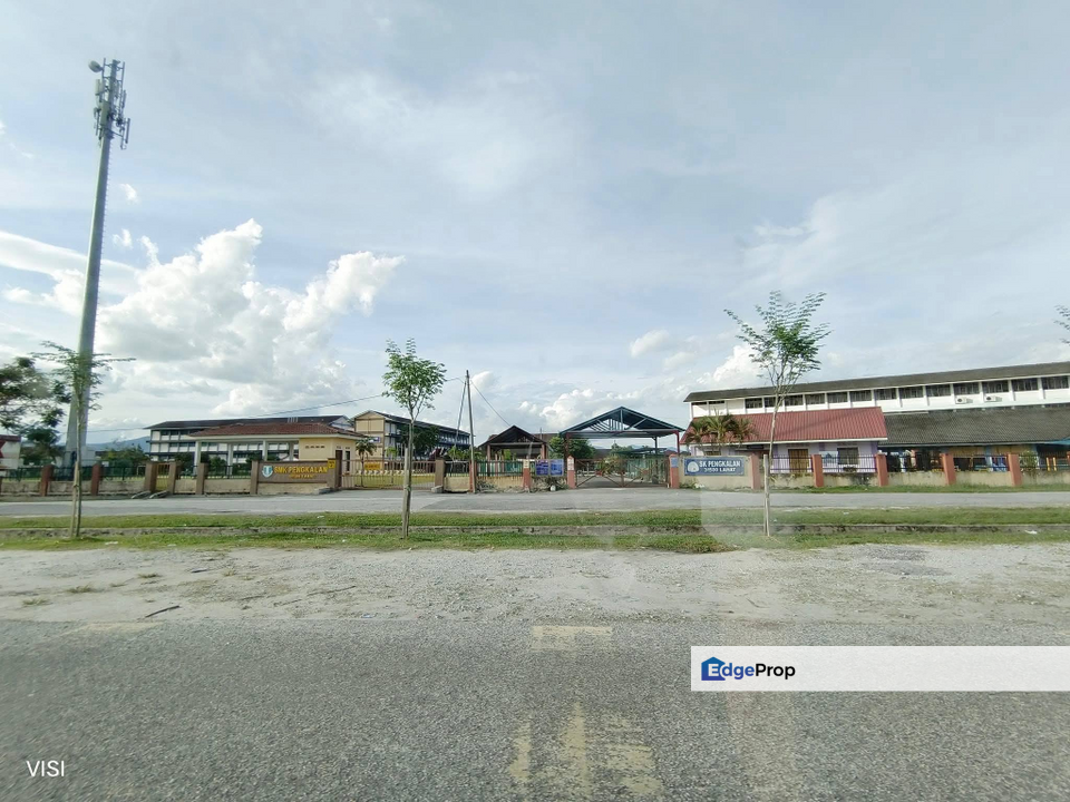Easy Parking Field Facing Pengkalan Prima Pinji Mewah Indah Pegoh Rent, Perak, Ipoh