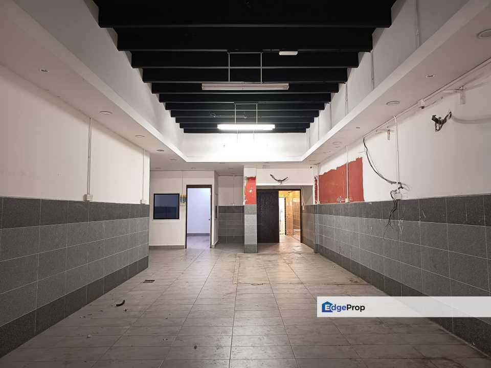 Cheap Rent Full Tiles Ipoh Town Jalan Seenivasagam Greenhill Shop Lot, Perak, Ipoh