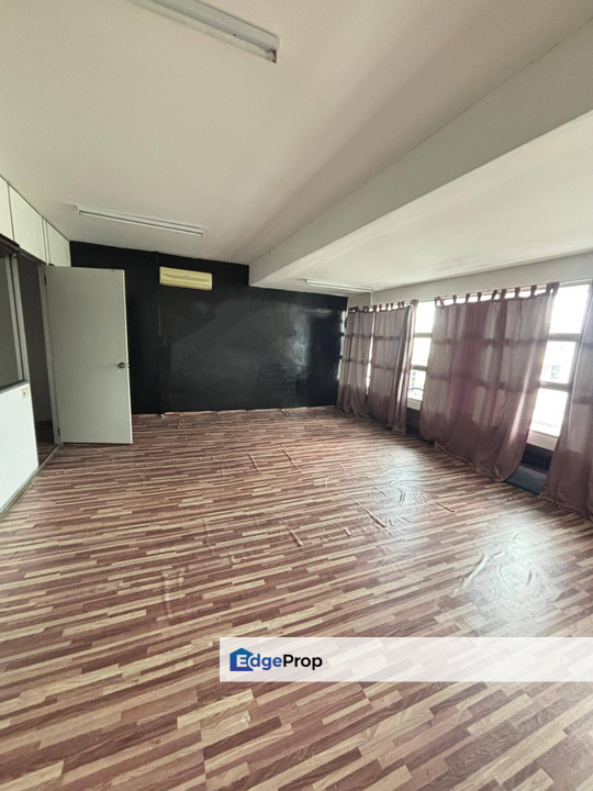 1st Floor Renovated Office Ipoh Garden East South Bercham Tambun Timur, Perak, Ipoh