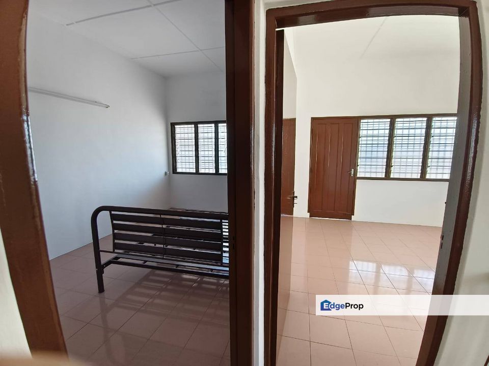 New Paint Move In Condition Pasir Puteh Sale Victoria Pengkalan Pinji, Perak, Ipoh