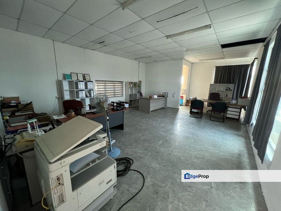 3 Unit Available 1.5 Sty Semi D Factory in Klebang Bistari Sale Keleba, Perak, Ipoh