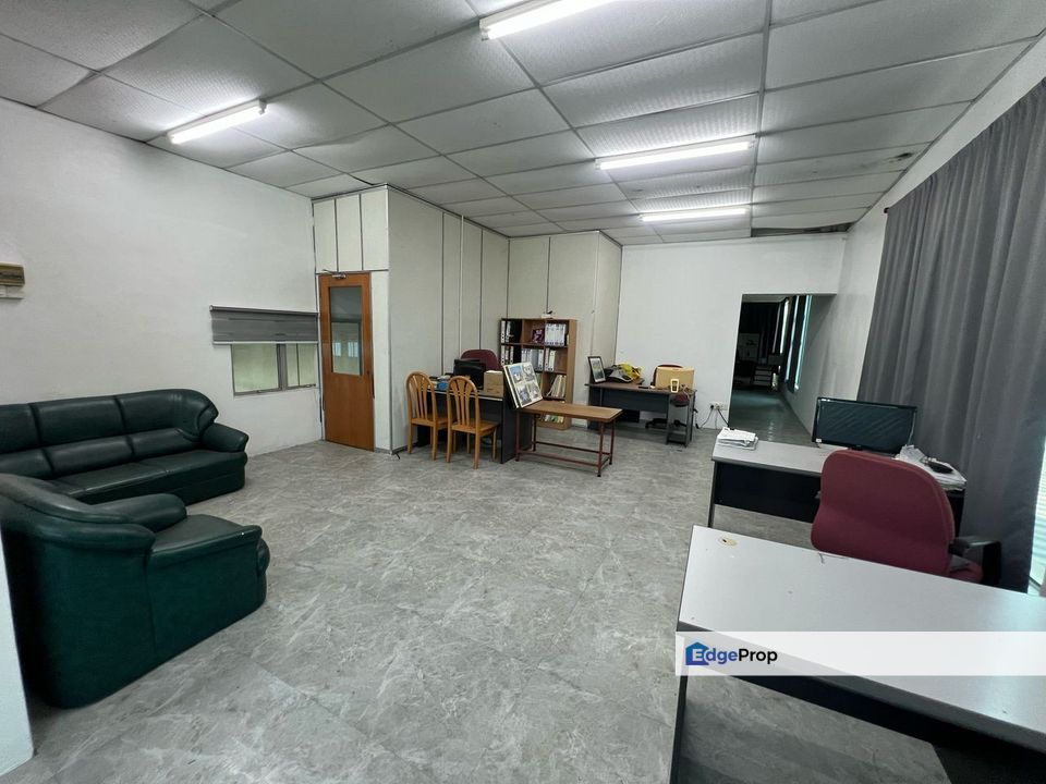 3 Unit Available 1.5 Sty Semi D Factory in Klebang Bistari Sale Keleba, Perak, Ipoh