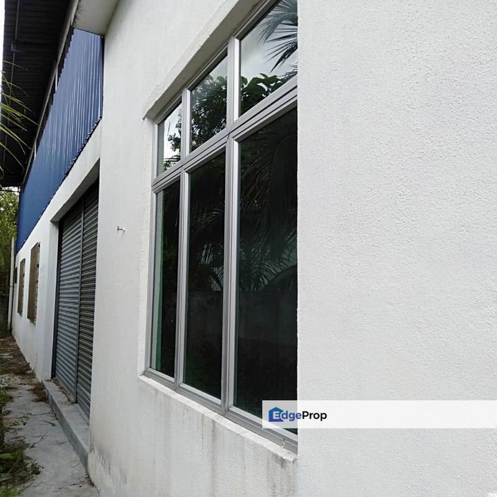 2 Unit Side by Side Cheap Sale 1.5 Sty Semi D Factory in Klebang Bista, Perak, Ipoh