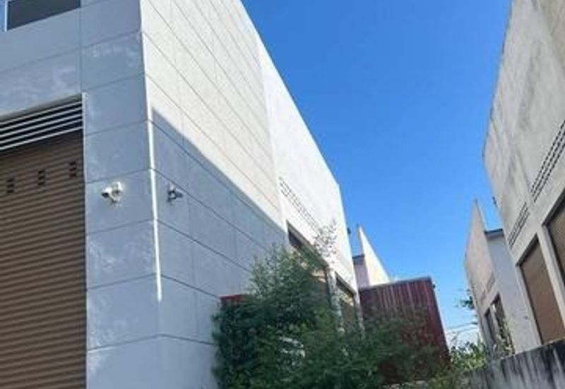 (2 Unit Below Market Value)1.5 Sty Factory Menglembu i Park Lahat 