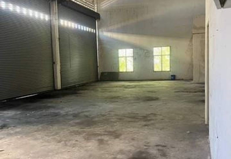 (2 Unit Below Market Value)1.5 Sty Factory Menglembu i Park Lahat 