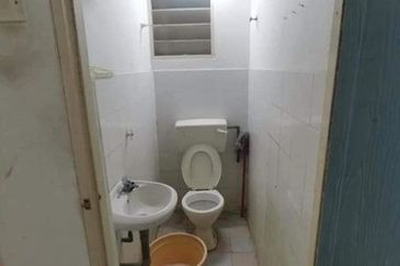 Panorama Lapangan Perdana Flat