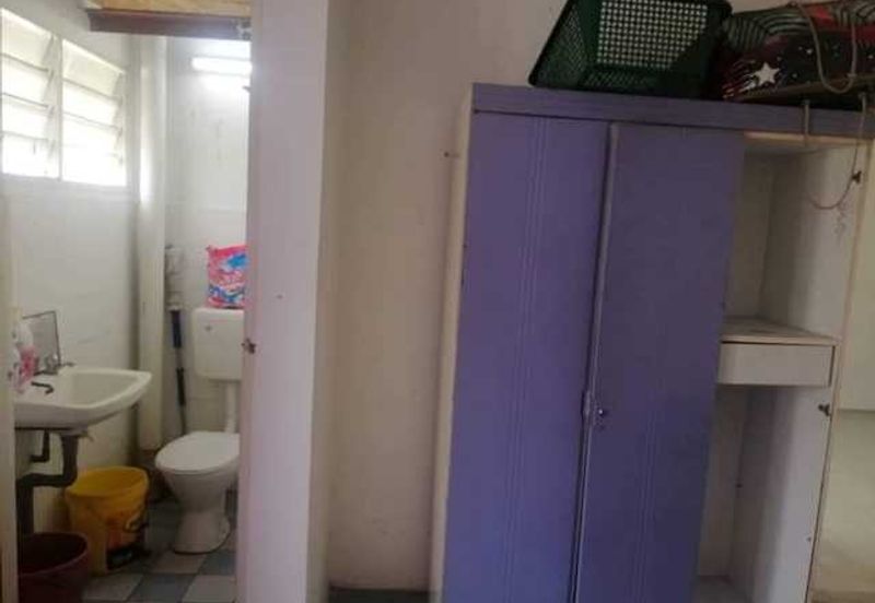 Panorama Lapangan Perdana Flat