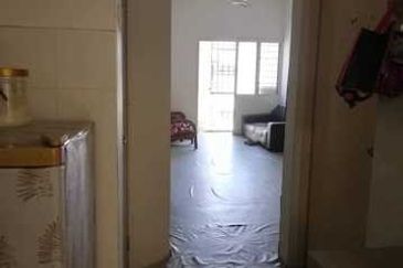 Panorama Lapangan Perdana Flat