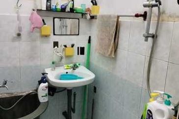 Good Condition Pengkalan Timah Pinji Mewah Station 18 Desa Pelancunga Indah Tiara