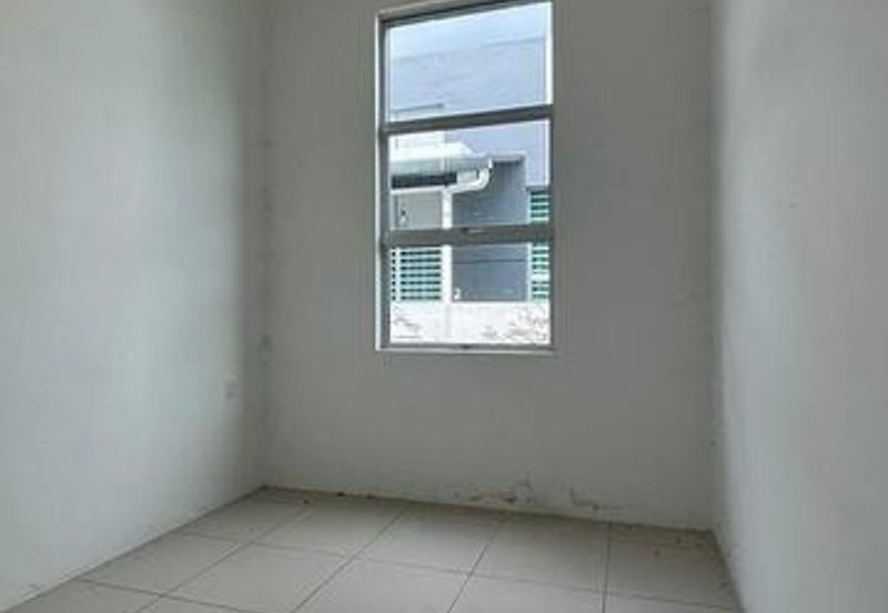 Brand New Facing Field Gate Guard Klebang Baiduri Semi D Bayu Bertuah Ria Restu Chemor Tasek