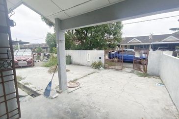 Intermediate Corner Full Loan Pengkalan Taman Pinji Mewah Indah Pegoh Station 18