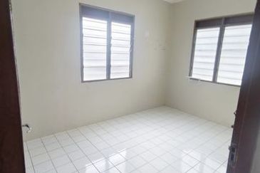 Intermediate Corner Full Loan Pengkalan Taman Pinji Mewah Indah Pegoh Station 18