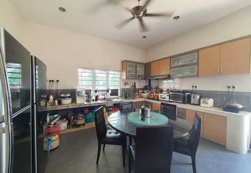 Guarded Taman Golf Gunung Rapat Tigerlane Ipoh Town Song Choon Botani Panorama Lapangan Perdana