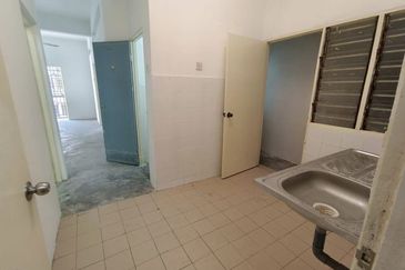 2nd Floor For Sales Panorama Lapangan Perdana Flat Botani Pengkalan Ipoh Town Sppk Station 18