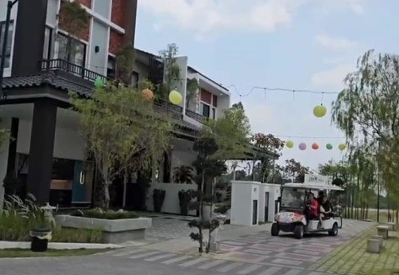 4 Car Can Park 40 80 𝗜𝗽𝗼𝗵 𝗦𝗼𝘂𝘁𝗵 𝗣𝗿𝗲𝗰𝗶𝗻𝗰𝘁)Botani Panorama Lapangan Perdana Margosa Palma