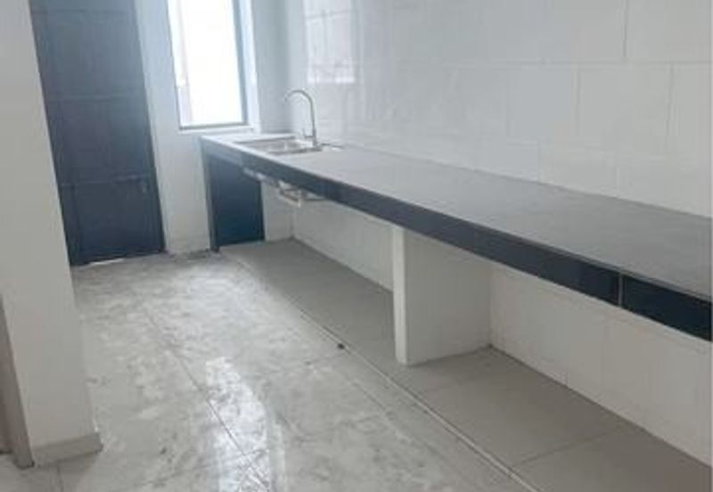 Brand New Freehold Easy Parking SPPK Lapangan Akasia Pengkalan Station 18